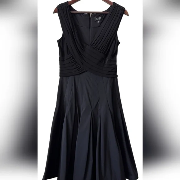 Adrianna Papell Black Pleated Midi Dress - Picture 3 of 8